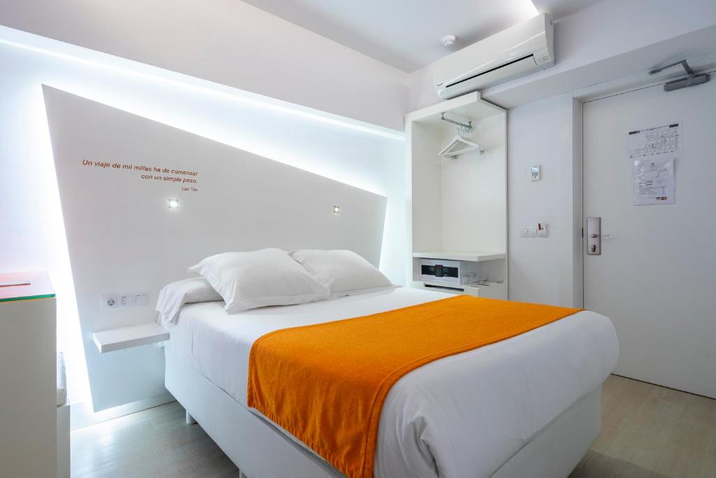 Hotel...